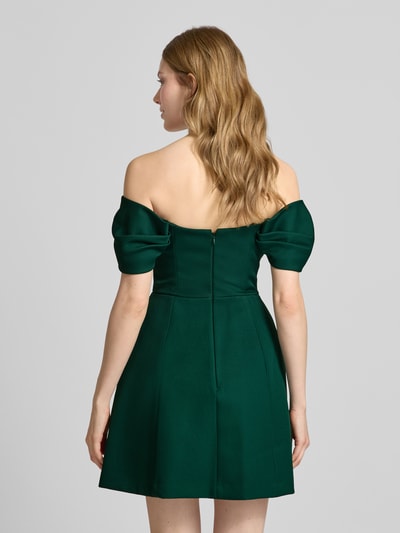 Forever New Off shoulder-cocktailjurk met plooien Donkergroen - 5