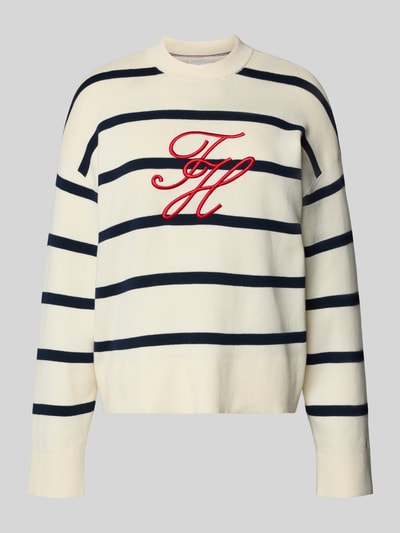 Produktfoto, Regular Fit Sweatshirt aus reiner Baumwolle van Tommy Hilfiger, fijngebreid, all-over motief, gestreept, logostitching, crème met donkerblauwe strepen, rode logostitching, ronde hals, lange mouwen, geribde boorden.
