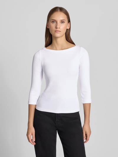 Vrouwenmodel draagt Slim Fit shirt met lange mouwen met 3/4-mouw Model 'FIFI' van JIXX uit katoenmix, Boothals en riblook, Ruglengte maat S: 50 cm, Ganzichaansicht van voren