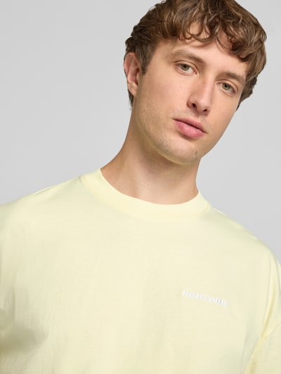 PEGADOR Oversized T-Shirt mit Label-Stitching Hellgelb 3