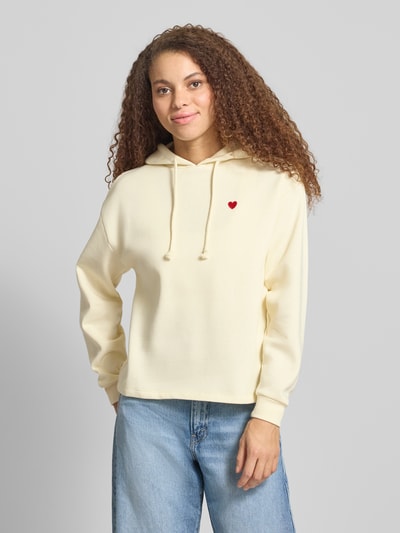 PIECES Bluza z kapturem o kroju regular fit z mieszanki bawełny model „CHILLI” Złamany biały 4