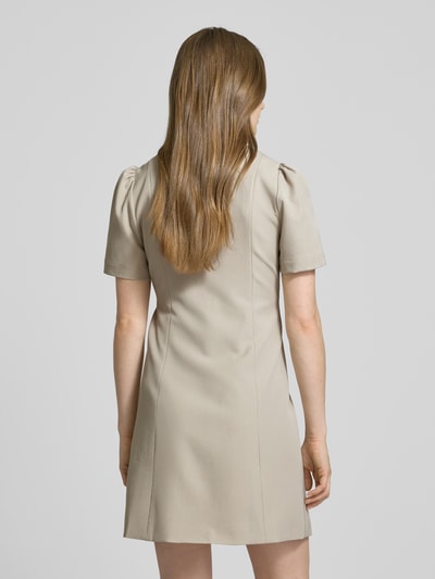 Neo Noir Minikleid mit Schnürverschluss Beige 5