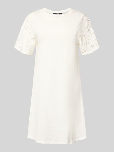 Produktfoto, Leicht ausgestelltes Freizeitkleid aus reiner Baumwolle Modell 'VILLA' von Vero Moda, Optik: Unifarben, Mini-Länge, Rundhals-Ausschnitt, Spitzenbesatz an den Ärmeln, Materialverarbeitung: Jersey.