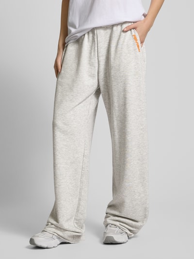 Review Wide Leg Sweatpants im Destroyed-Look Hellgrau Melange 4