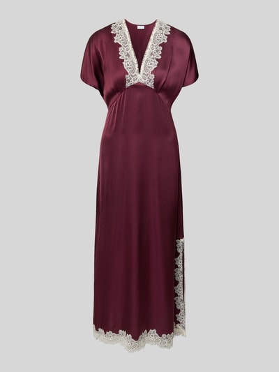 Produktfoto, Maxikleid aus Viskose mit Spitzenbesatz von Jake*s Collection in Dunkelrot, A-Linie, cremefarbener Spitzenbesatz, glatte Textur