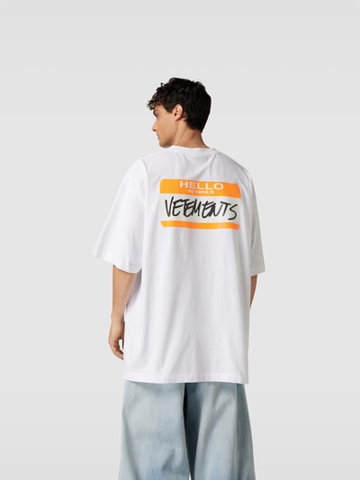 VETEMENTS T-Shirt mit Label-Print Weiß 5