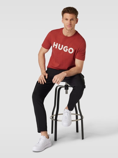 HUGO Regular fit T-shirt met motiefprint en logoprint Roestrood - 1