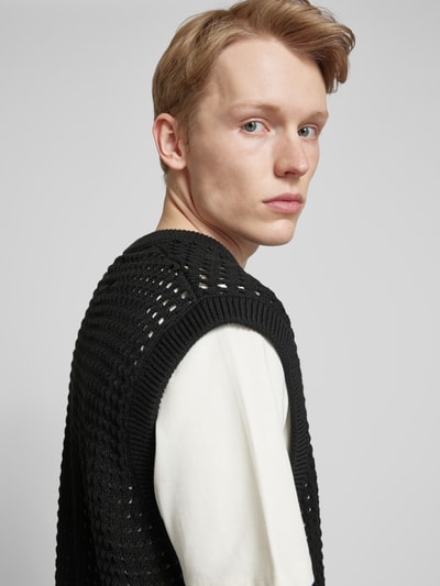 BLKVIS Stricktop mit V-Ausschnitt Black 3