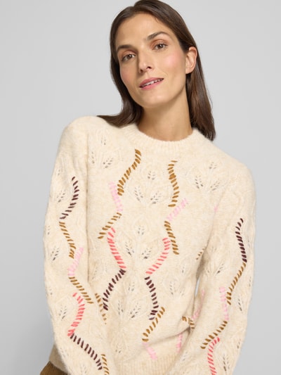 YAS Strickpullover mit Stitchings Modell 'GABBI' Offwhite 3