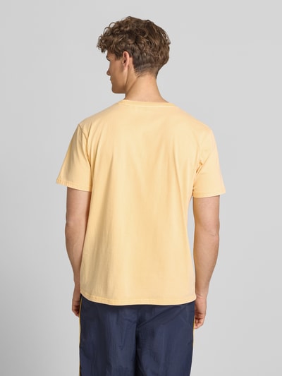 Superdry Loose Fit T-Shirt mit Label-Print Modell 'Roadside Trade' GELB 5