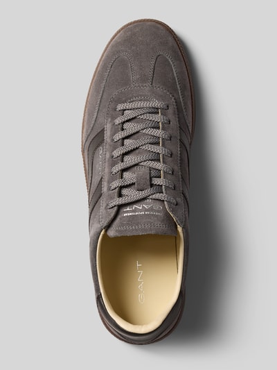 Produktfoto, Sneaker aus echtem Rindsleder Modell 'Cuzmo' von GANT in Grau mit glatter und rauer Lederstruktur, Herren Sneaker von GANT
