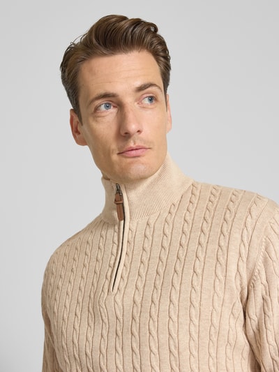 Lindbergh Troyer mit Zopfmuster und Label-Detail Offwhite 3