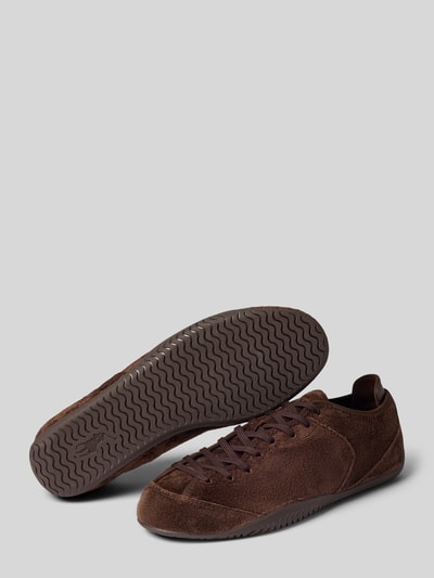 Produktfoto, bruine sneakers uit rundleer met suède textuur, zichtbare zoolstructuur, Sneaker aus echtem Rindsleder van Polo Ralph Lauren, Dames
