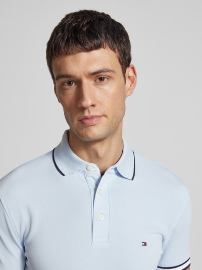 Tommy Hilfiger Slim Fit Poloshirt aus Baumwoll-Elasthan-Mix Hellblau 3