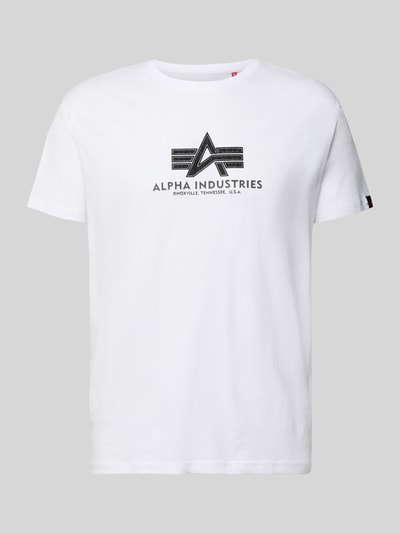 Produktfoto, weißes Herren T-Shirt aus Reine Baumwolle von Alpha Industries, Gerader-Schnitt, Rundhalsausschnitt, Modell 'BASIC', Label-Details