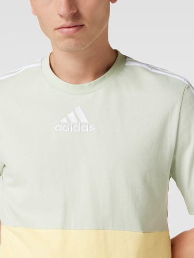 ADIDAS SPORTSWEAR T-Shirt mit Label-Stitching Mint 3