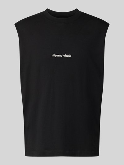 Produktfoto, T-Shirt mit Stitching von Jack & Jones in Schwarz, Reine Baumwolle, Relaxed-Fit, Rundhalsausschnitt, Rückenlänge 69 cm bei Größe M.