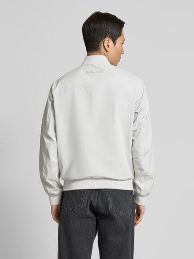 s.Oliver RED LABEL Regular Fit Blouson mit Stehkragen Hellgrau 5