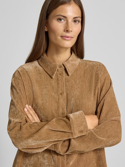 Jake*s Casual Relaxed Fit Hemdblusenkrage aus Samt Camel 3