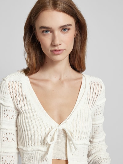 Only Cropped Strickjacke mit Lochmuster Modell 'NATALIE' Offwhite 3