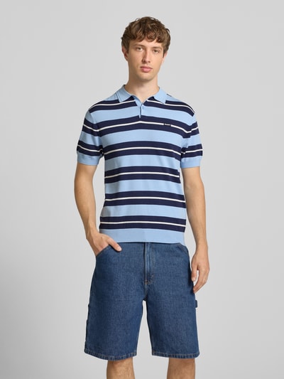 REVIEW Slim Fit Poloshirt aus Viskose-Mix Eisblau 4