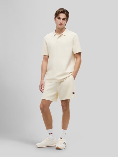 Tommy Jeans Bermudy o kroju regular fit z czystej bawełny z delikatną fakturą Piaskowy 1