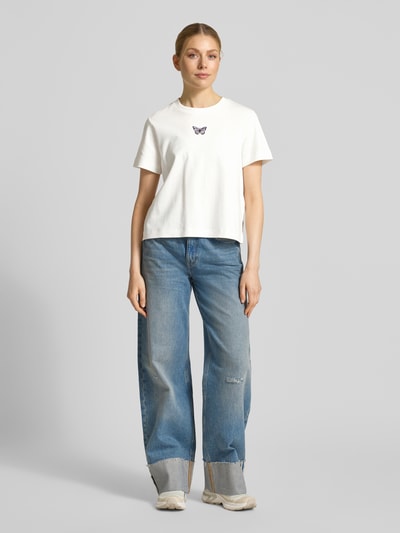 VERO MODA Damski t-shirt o kroju regular fit z czystej bawełny model 'SARA' Złamany biały 1