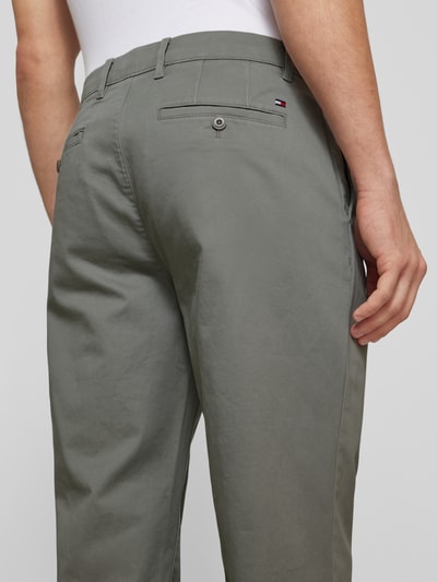 Tommy Hilfiger Regular Fit Chino mit Gesäßtaschen Modell 'DENTON' Silber 3