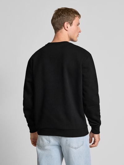 KARL KANI Bluza o kroju regular fit z wyhaftowanym logo model ‘Crew’ Czarny 5