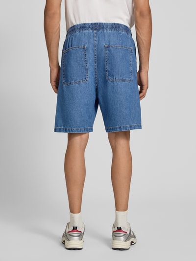 JACK & JONES Szorty z elastycznym pasem i trokami ściągającymi w talii model 'TONY' Jeansowy niebieski 5