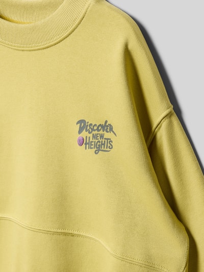 Produktfoto, Sweatshirt mit gerippten Abschlüssen von Mango in Gelb, Baumwollmischung, lockere Passform, Rundhalsausschnitt, strukturierte Oberfläche
