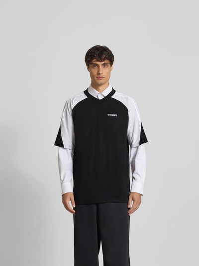 VETEMENTS Regular Fit T-Shirt mit Logo-Stitching Black 4