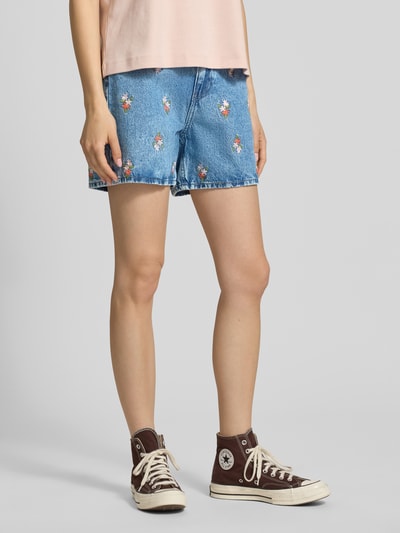 PIECES Regular Fit Jeansshorts aus reiner Baumwolle Modell 'SKY' Jeansblau 4