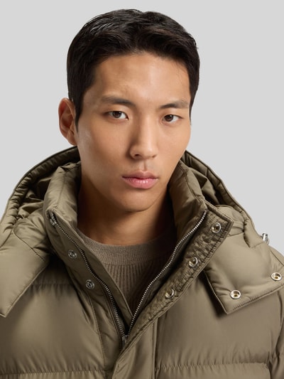 BOSS Regular Fit Steppjacke mit Stehkragen mit Druckknöpfen Schlamm 3