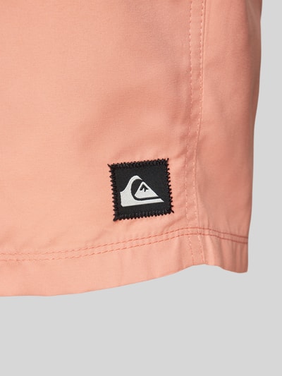 Quiksilver Spodenki kąpielowe z tunelem model ‘EVERYDAY SOLID VOLLEY’ Koralowy 2