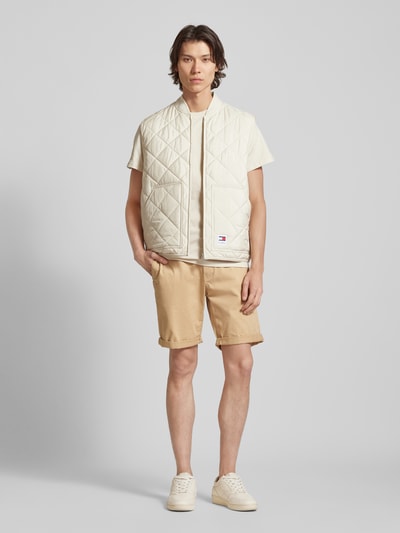 Tommy Jeans Shorts in unifarbenem Design Modell 'SCANTON' Sand 1