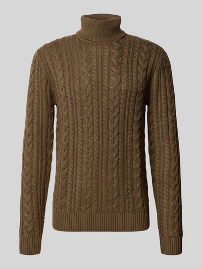 Produktfoto, Slim Fit Strickpullover mit Baumwoll-Anteil Modell 'Callum' von JACK & JONES in Braun mit Zopfmuster, gerippter Rollkragen und Abschlüsse, Materialmix, langärmelig, Kontext Herren Strickpullover