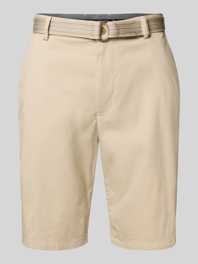 Christian Berg Men Regular Fit Bermudas mit Gürtel Sand 2