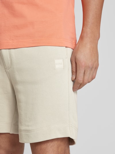 BOSS Orange Shorts mit Label-Patch Modell 'Sewalk' Sand 3