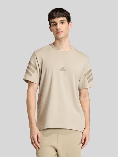 adidas Sportswear Regular Fit T-Shirt aus reiner Baumwolle Beige 4