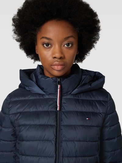 Tommy Hilfiger Steppjacke mit Kapuze und Label-Stitching Marine 3