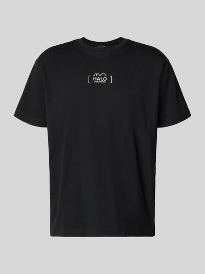 Produktfoto, T-Shirt mit Label-Print von HALO in Schwarz, Reine Baumwolle, Regular-Fit, Rundhalsausschnitt, Rückenlänge 75 cm Größe M