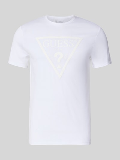 Produktfoto, weißes T-Shirt mit Logo und Rundhalsausschnitt von GUESS, Reine Baumwolle, Slim-Fit, Rückenlänge 70 cm bei Größe M