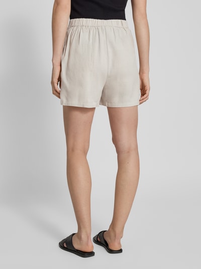 Vero Moda High Waist Shorts in unifarbenem Design Sand 5