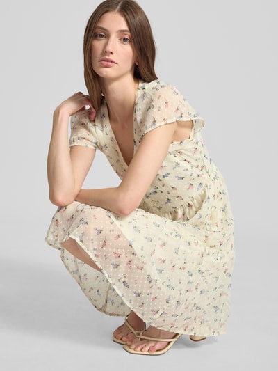 Only Getailleerde chiffon jurk met dobbystructuur, model 'AIDA ELISA' Wit - 3