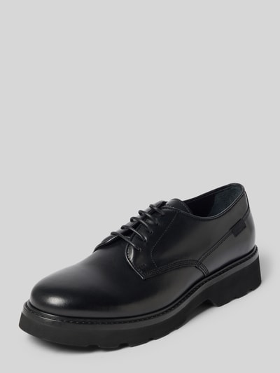 Produktfoto, Halbschuhe aus echtem Leder Modell 'Derby' von Woolrich, schwarze Farbe, abgerundete Passform, Logo-Detail, strukturierte Sohle, glatte und matte Textur, Kontext: Herren Halbschuhe aus echtem Leder, Absatzhöhe 4 cm, Schafthöhe 7 cm, Schaftweite 10 cm