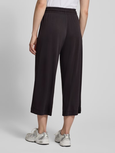 Christian Berg Woman Straight Fit Stoffhose in verkürzter Passform Black 5