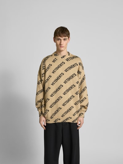 VETEMENTS Oversized Wollpullover mit Stehkragen Taupe 4