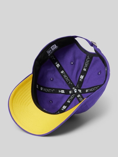 New Era Czapka z daszkiem i wyhaftowanym logo model ‘NBA’ Fioletowy 2