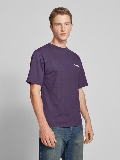 REVIEW T-Shirt mit Label-Print Aubergine 4